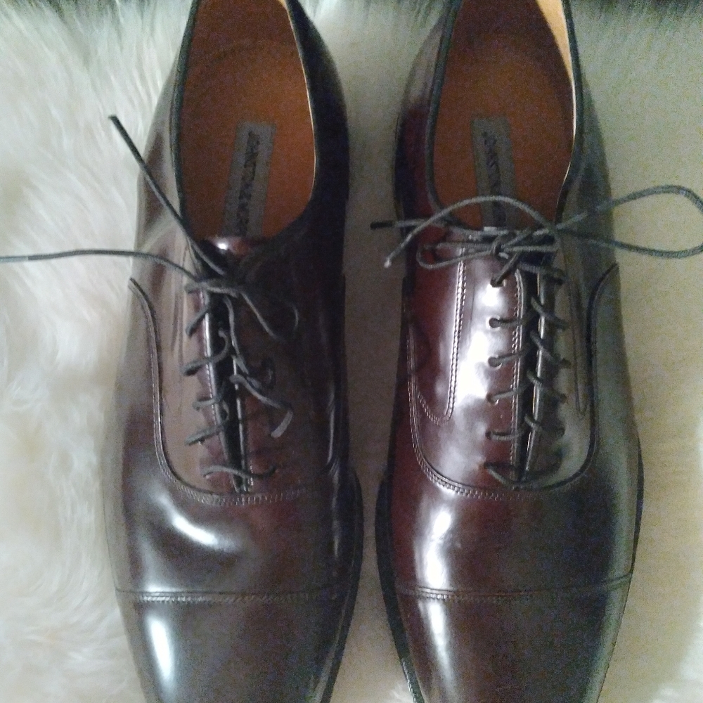 JOHNSTON AND MURPHY MENS SHOES